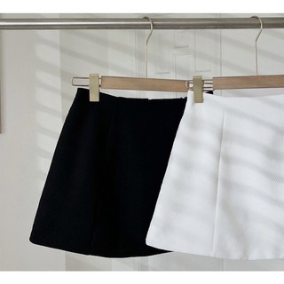 SKIRT - CHÂN VÁY CHỮ A TRẮNG ĐEN BASIC (CÓ LÓT QUẦN)-Gaolee