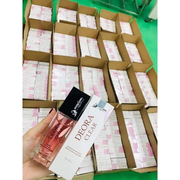Xịt khử mùi hôi nách hôi chân DEORA CLEAR Quyên Lara 50 ml