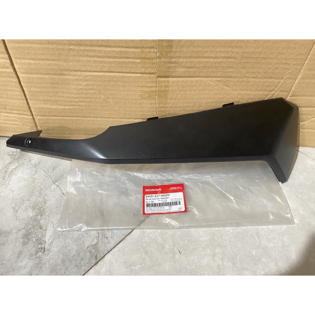 Ốp sàn dưới bên trái - thanh cạnh HONDA AIR BLADE năm 2014 màu Đen nhám.