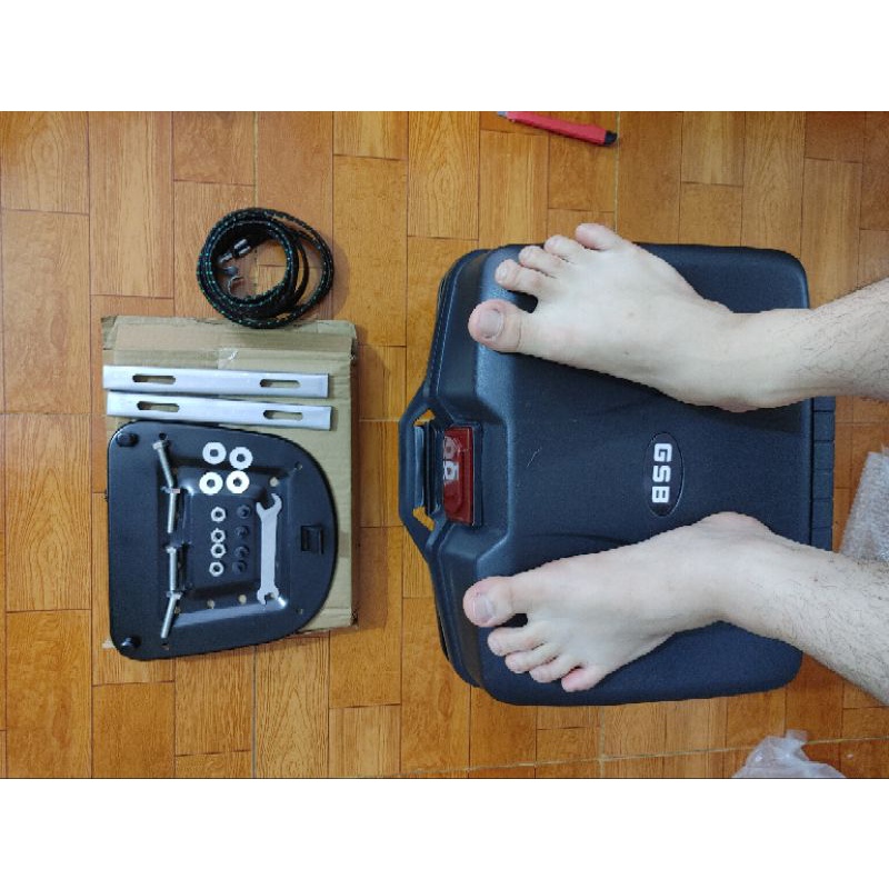 Thùng Đựng Đồ Gắn Đuôi Xe Máy GSB-Hàng chất lượng !