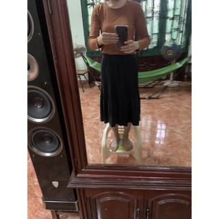 chân váy đen xếp ly - thanh lý
