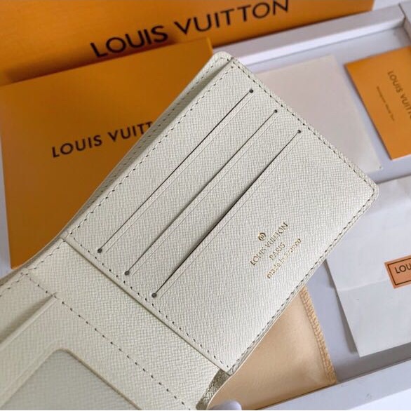 Chuẩn bị vận chuyển ví thời trang Louis vuitton M60930 hình ảnh thực tế ví LV người đàn ông