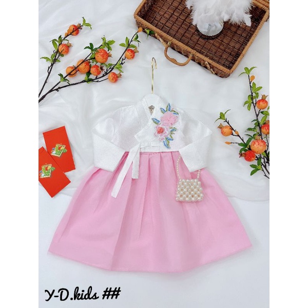 Hanbok thiết kế xinh xắn dễ thương bé gái