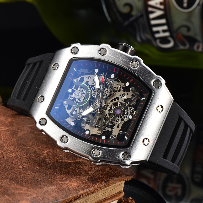 Đồng Hồ Quartz Nam Hiển Thị Ngày Richard