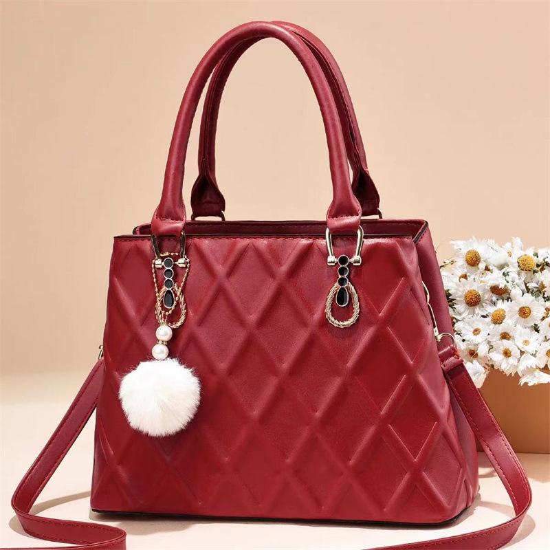 Ielgy Túi bucket Đeo Chéo Vai Gắn Quả Bông Sọc Hình Thoi Dành Cho Nữ