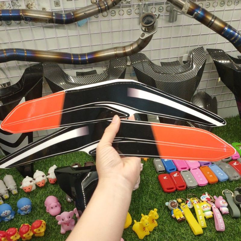 Demi Dán Đèn Vario