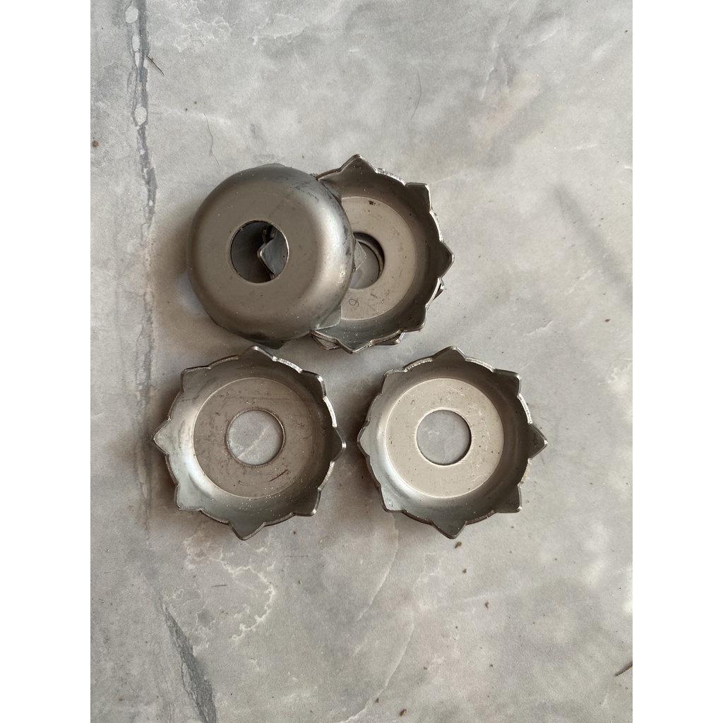 2 cái móng 3cm cho thùng câu đài - móng thùng inox nhỏ