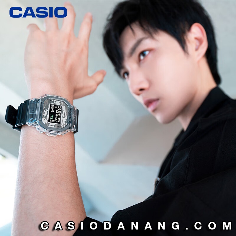 Đồng hồ nam dây nhựa Casio G-Shock chính hãng DW-5600SKC-1DR (42mm) - bảo hành 5 năm