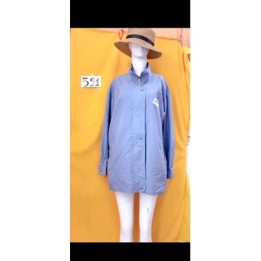 áo khoác màu xanh nhạt. S591