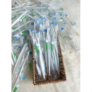 [Top Value] Bịch 100 cây Bàn chải Khách sạn + Kem xanh - Mẫu cán Trắng