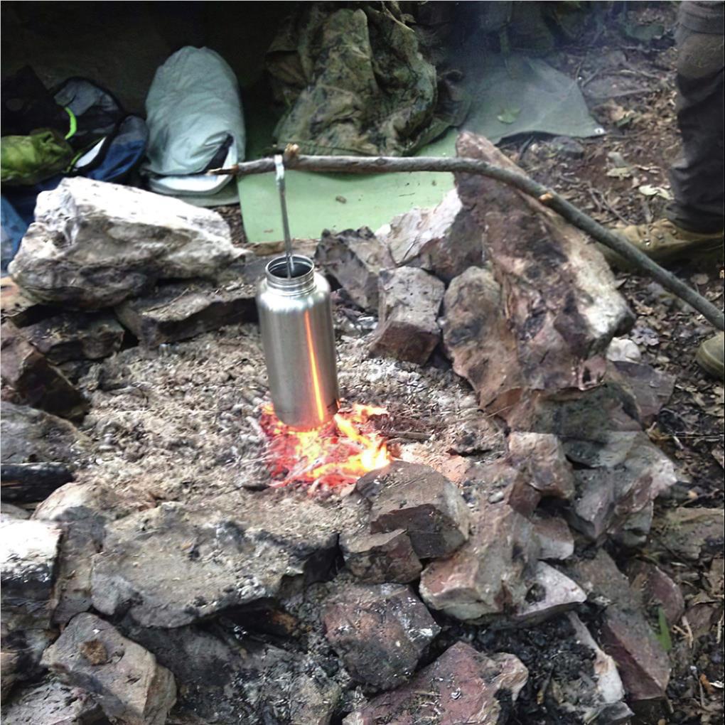 Bình Đựng Nước 500 / 750ml Có Tay Cầm Tiện Lợi Cho Các Hoạt Động Ngoài Trời