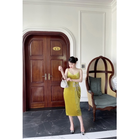 Váy 2 dây nhung đính nơ đá sườn, đầm nhung cao cấp