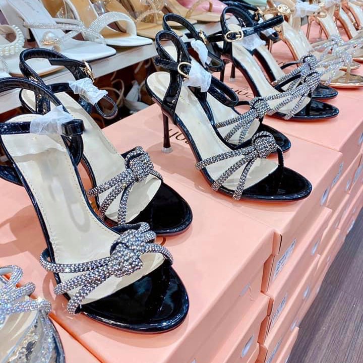 Giày sandal cao gót quai ngang đá mũi nhọn, guốc nữ đính đá thời trang đủ màu sắc gót nhọn cao 9cm M102