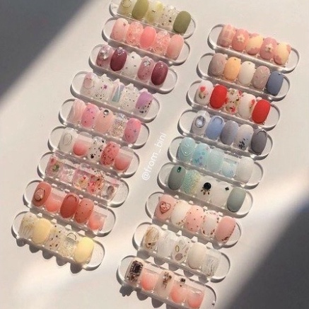 Khung Mica Trưng Bày Mẫu Móng, Bảng Bày Móng Nail