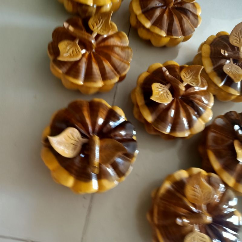 Khay đựng hạt mứt ngày tết.quả bí ngô gỗ 14 cm