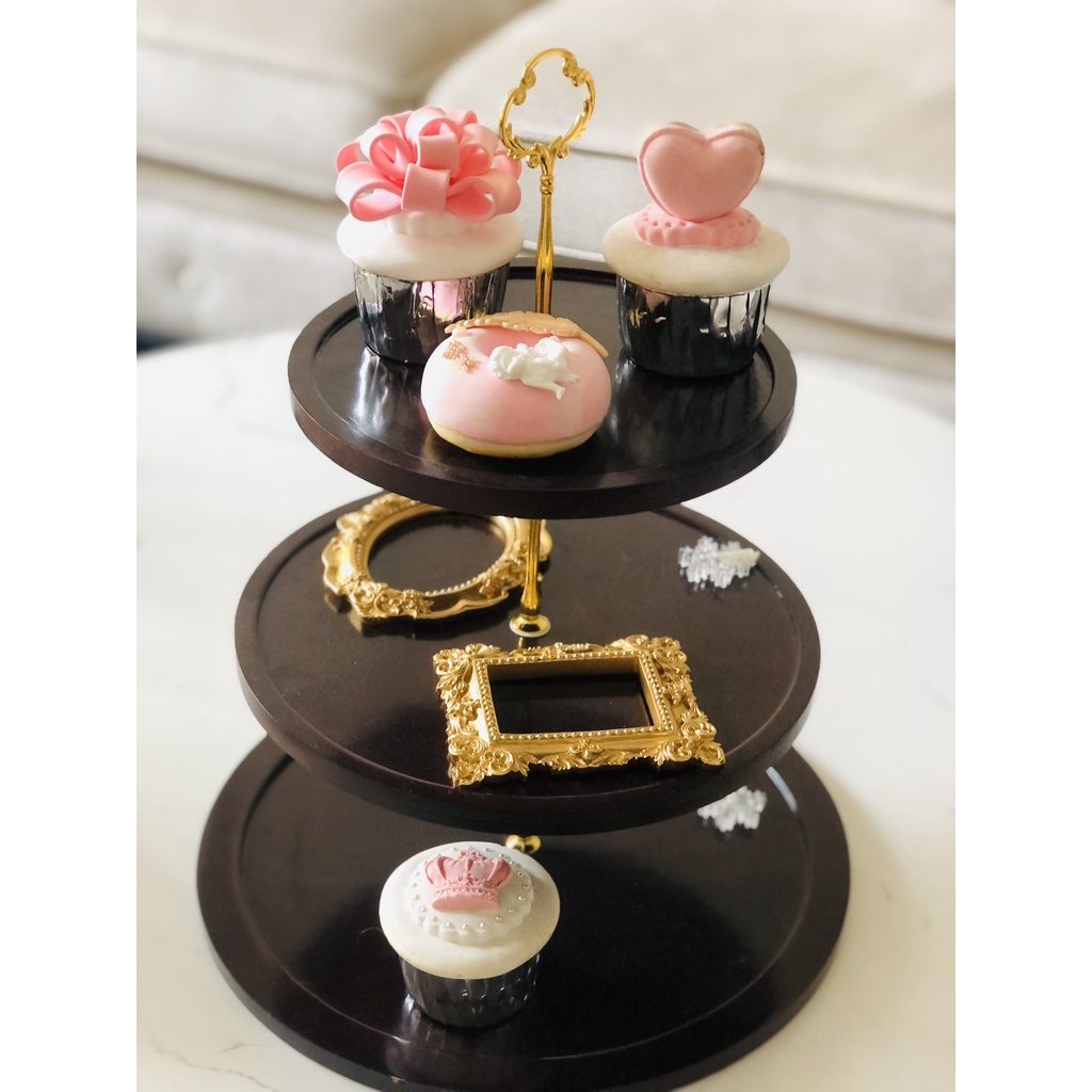 Khay bánh kẹo gỗ 3 tầng trưng bày, trang trí bàn tiệc đẹp mắt