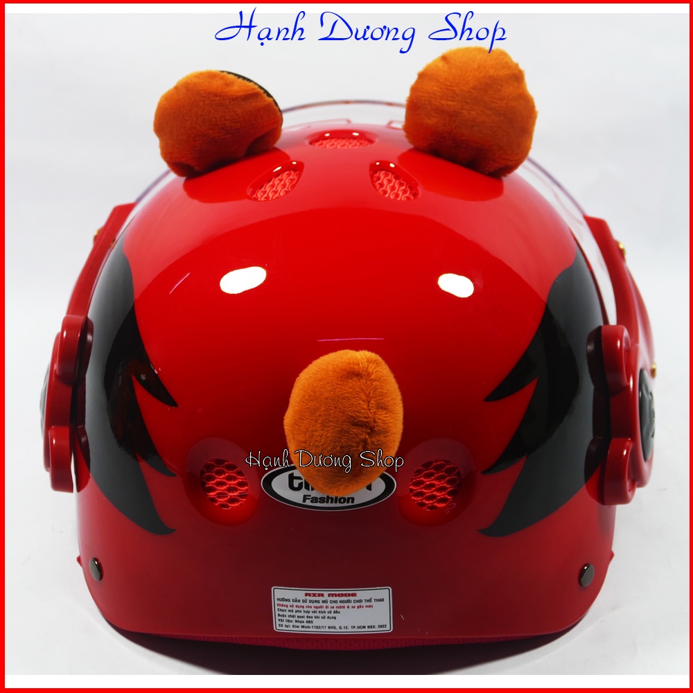 Mũ bảo hiểm dành cho bé hình con cá Có kính chắn bụi bảo vệ tốt mặt và đầu, chất liêu nhựa chắt chắn phù hợp cho cả bé n