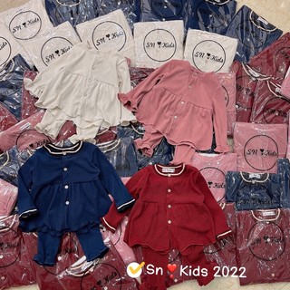 Bộ babydoll nhung tăm cho bé gái