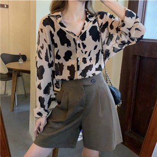 Áo sơ mi voan cánh dơi bò sữa