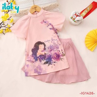 Áo dài lụa cách tân chân váy xếp li bé gái
