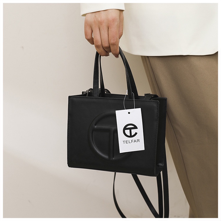 Túi Xách Đeo Vai Hình Chữ T Hoạ Tiết Chữ Dập Nổi Phong Cách Vintage