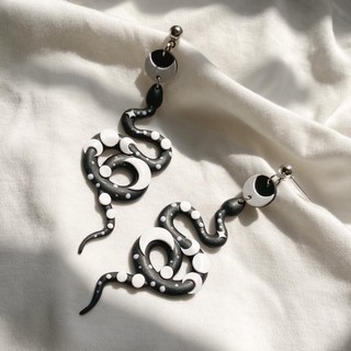 Khuyên tai đất sét nung Polymer Clay (Snake)