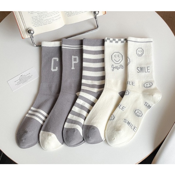 Vớ Tất cổ cao Unisex chữ C, P phong cách thể thao, trẻ trung và năng động.