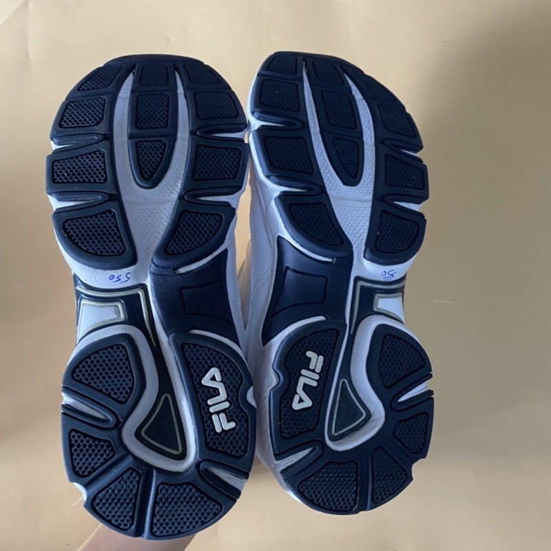 Giày chính hãng đã qua sử dụng