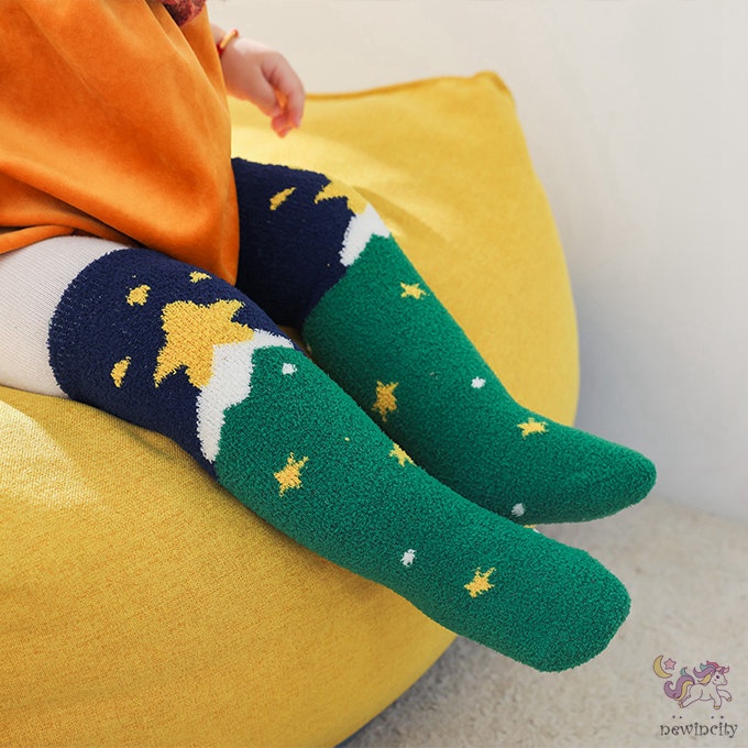 Vớ Dày Giữ Ấm Chống Trượt In Họa Tiết Giáng Sinh Dành Cho Trẻ Em