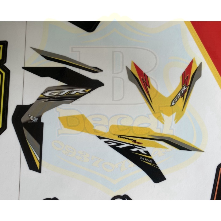 DECAL PVC 5 LỚP CHẤT LƯỢNG CAO Tem rời winner GTR vàng đen xám