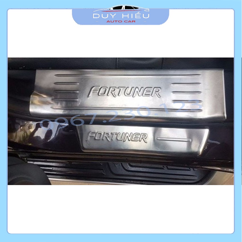 BỘ 8 ỐP BẬC TRONG NGOÀI TOYOTA FORTUNER INOX 2017-2022 KHÔNG HAN GỈ CHUẨN PHOM XE