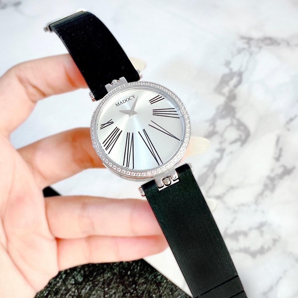 Đồng Hồ Nữ Madocy M81688 Dây Silicone Đen Silver 35mm