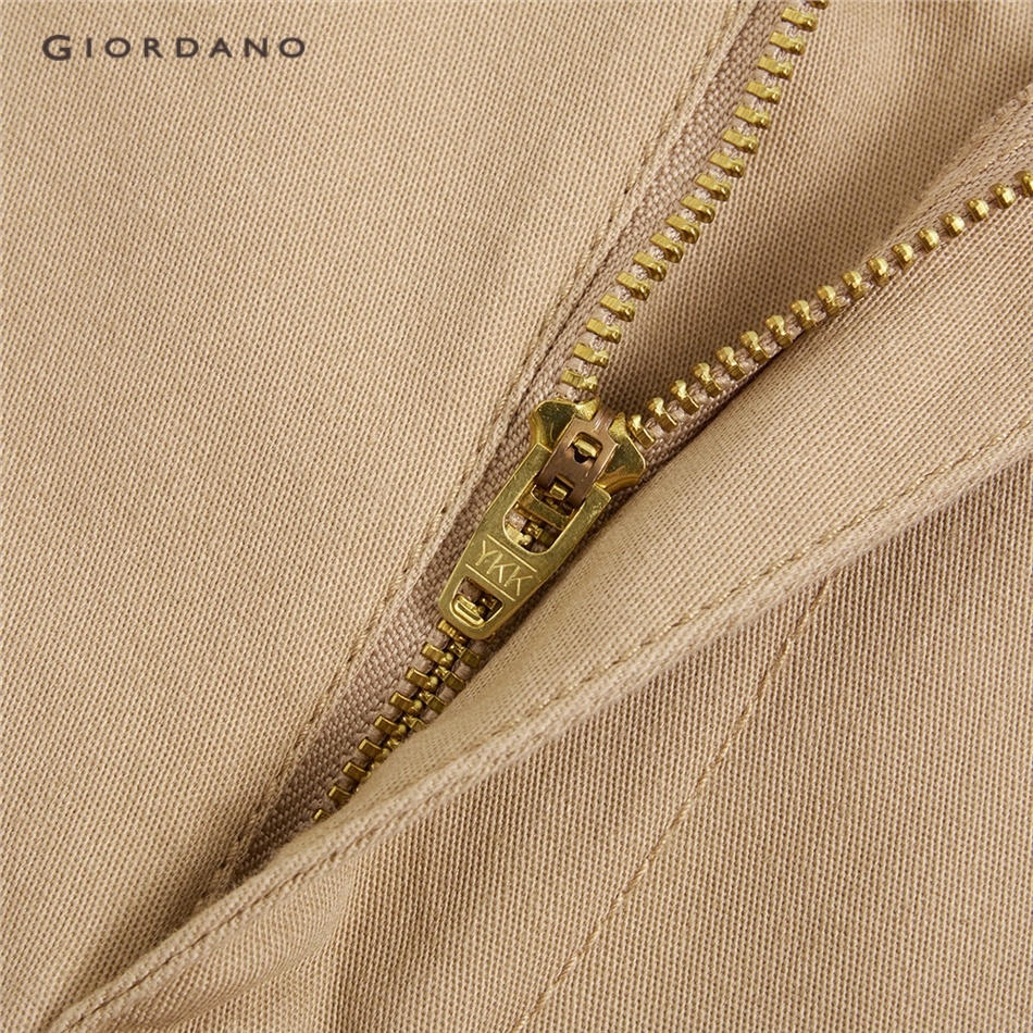 Quần dài GIORDANO 01110583 ống đứng thời trang dành cho nam