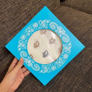 Hộp đựng khăn lụa 22x22x2cm