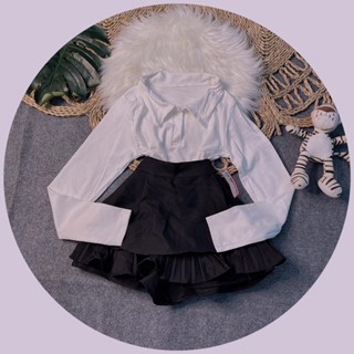 Set chân váy xếp li 2 tầng + áo gân cổ bẻ tay dài