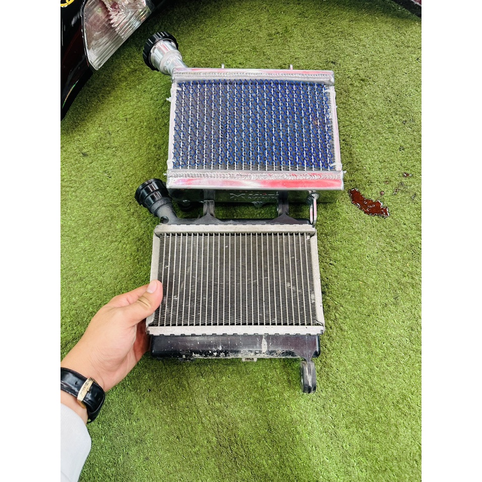 Két nước X1R lớn cho Ex155 lắp như zin