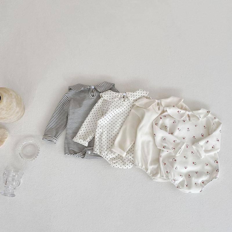 Bộ Áo Liền Quần Tay Dài Cổ Búp Bê Dễ Thương Cho Bé