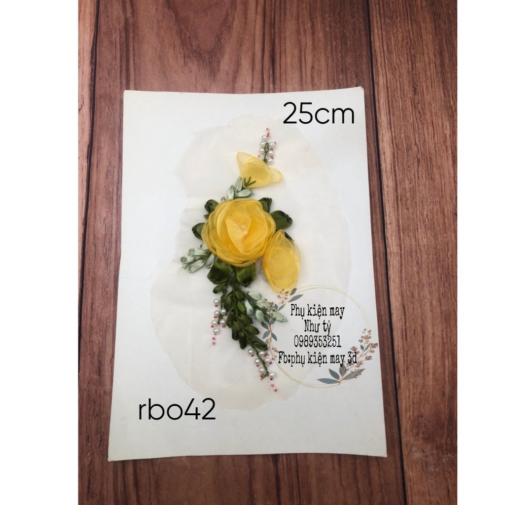Nhánh ren thêu ruy băng xinh xắn