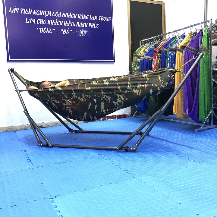 Võng dù rằn ri 2 lớp + 2m dây dù rất tiện lợi