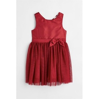 Váy lụa đỏ sát nách chân voan lưới đính nơ