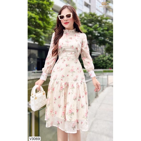 V3069 váy voan xoè hoa màu be dài tay