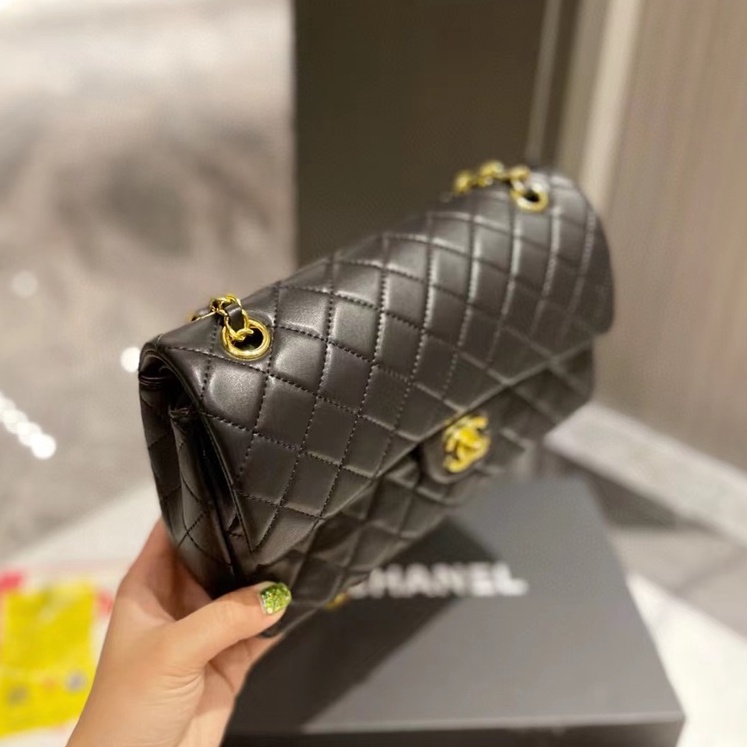 Túi Xách Da Cừu Thật Đính Đá Phối Dây Xích Đeo Vai Sành Điệu Cho Nữ777777