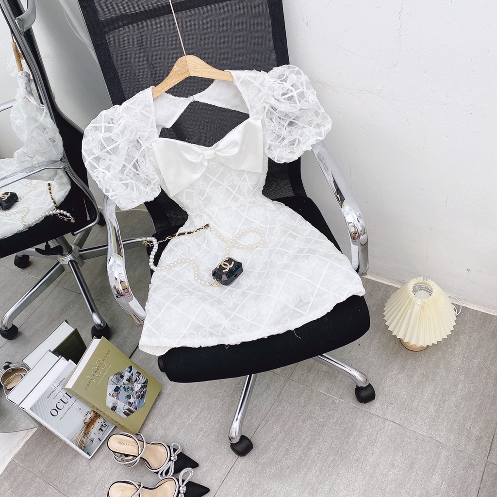 ĐẦM HOA NỔI NƠ NGỰC TAY PHỒNG KHOÉT LƯNG