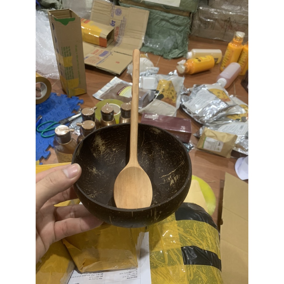 Bát dừa + Thìa nhãn quấy mặt nạ, gội đầu dưỡng sinh có thể ăn ngũ cốc