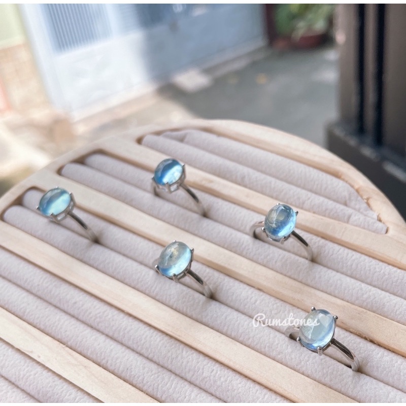 nhẫn bạc mặt oval Aquamarine