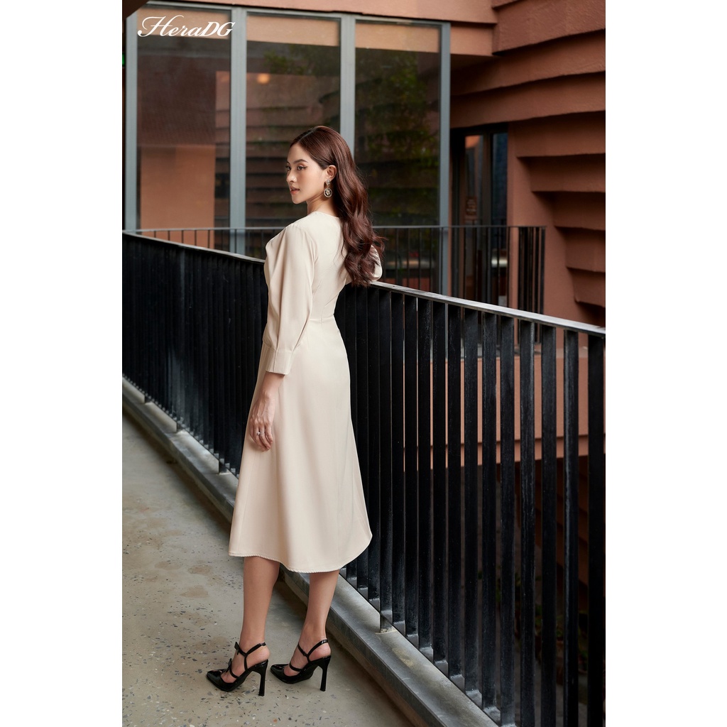 Đấm dáng xòe nhún cổ tay lỡ HeraDG thiết kế chiết ly tay thanh lịch WDPBB3002
