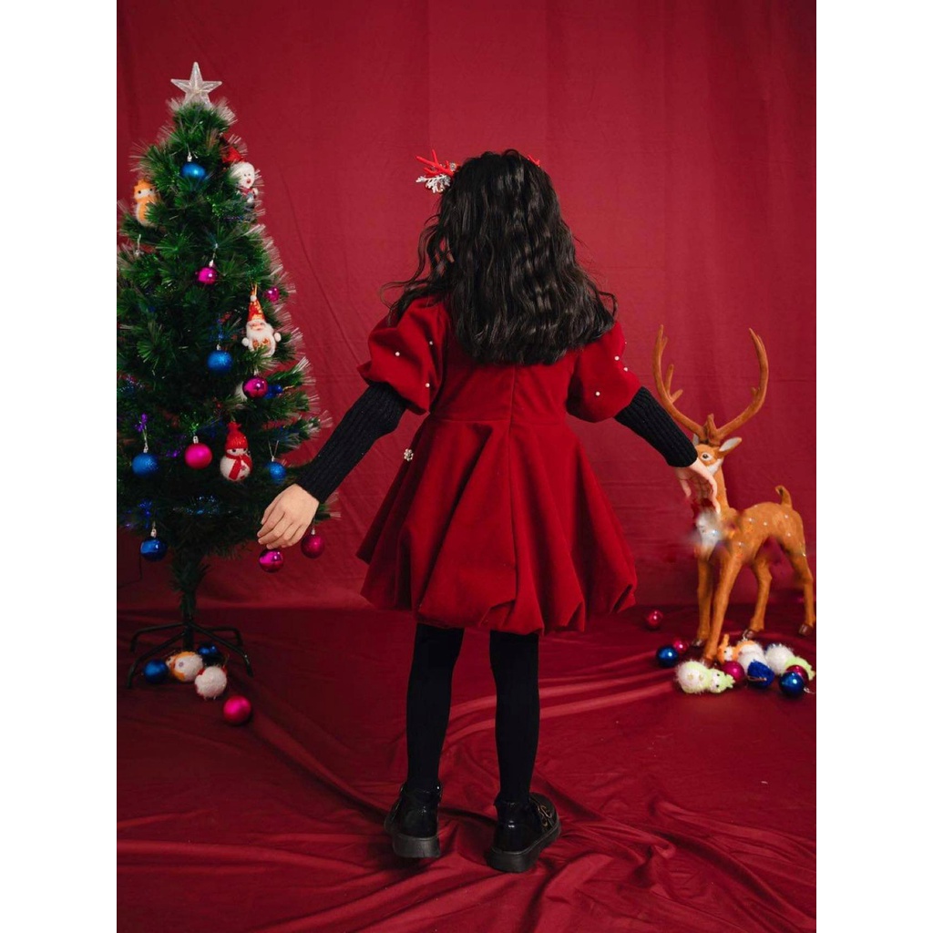 Váy nhung đính ngọc cho bé gái diện Noel, Tết