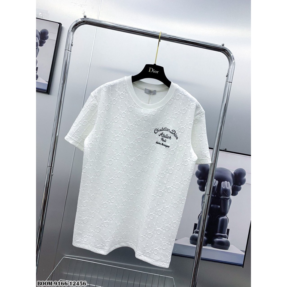 Áo Phông Nam Vân Nổi Thêu Chữ Christian Vải Mát Mịn - Áo Thun Nam DIO Vân Nổi Cao Cấp