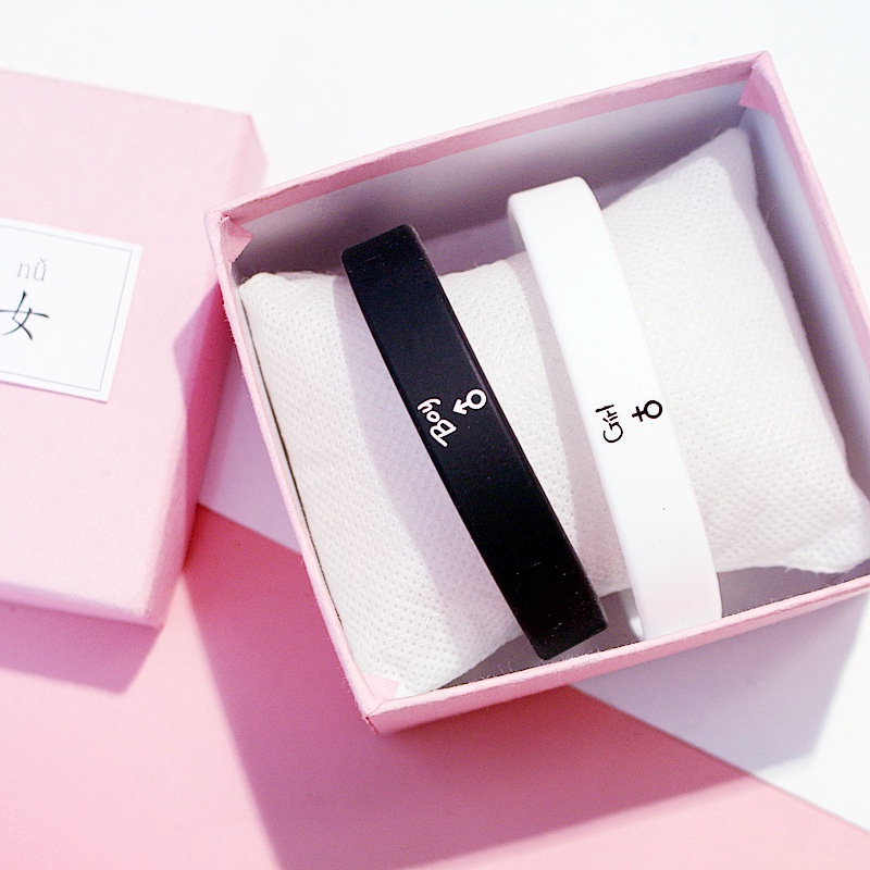 Vòng Tay Cao Su Silicone Mặt Cao Su In Chữ Màu Trắng Và Đen Năng Động Cá Tính Cho Nam Và Nữ
