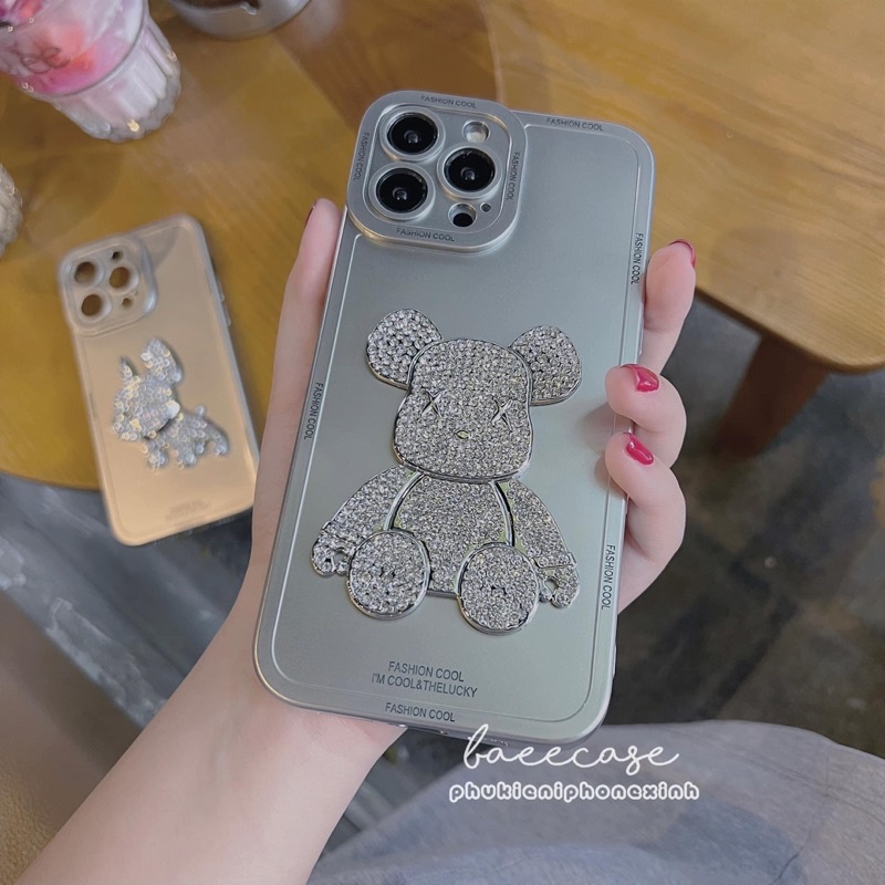 Ốp gắn đá charm